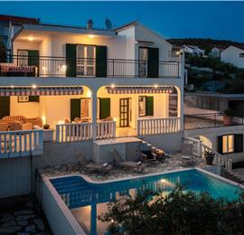 4 Bedroom Villa with Pool near Milna, Brac Island Sleeps 8 
